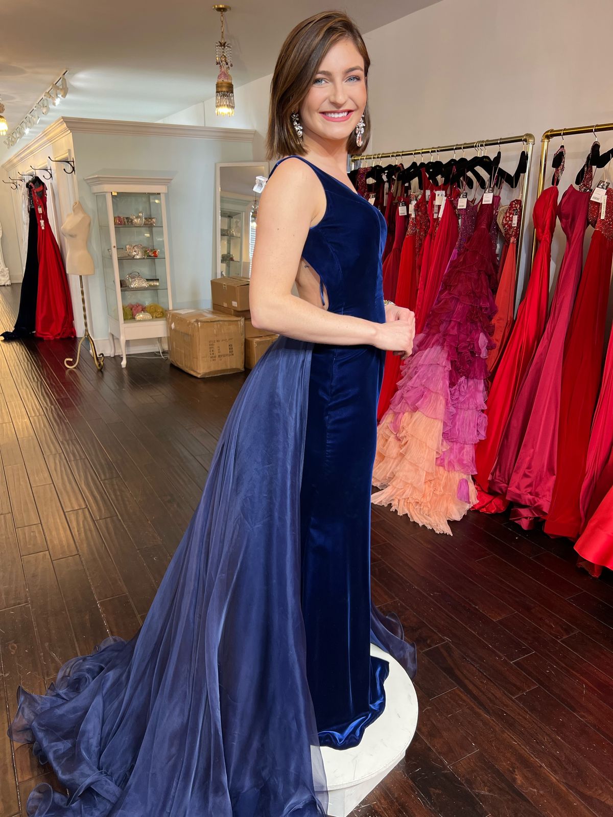 Sherri Hill Size S Prom Plunge Velvet Blue Dress With Train on Queenly