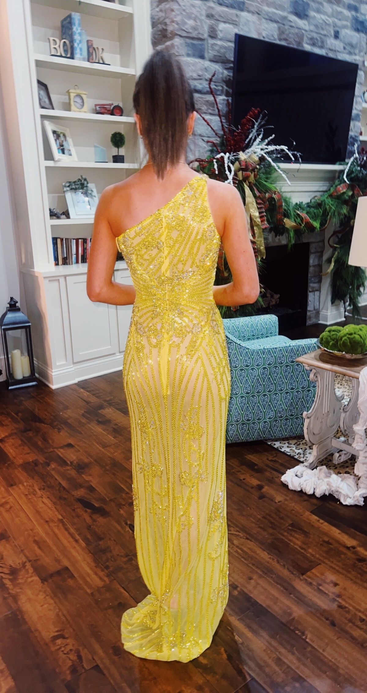Sherri Hill Size 4 Prom One Shoulder Sequined Yellow Floor Length Maxi on Queenly