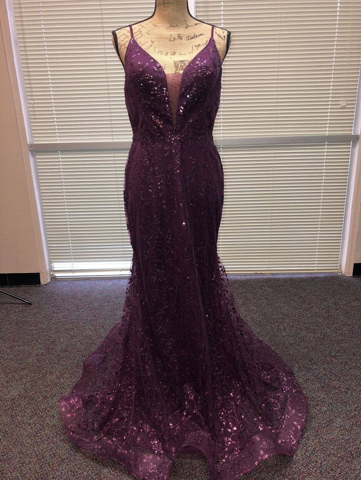 Size 6 Prom Burgundy Purple Mermaid Dress on Queenly