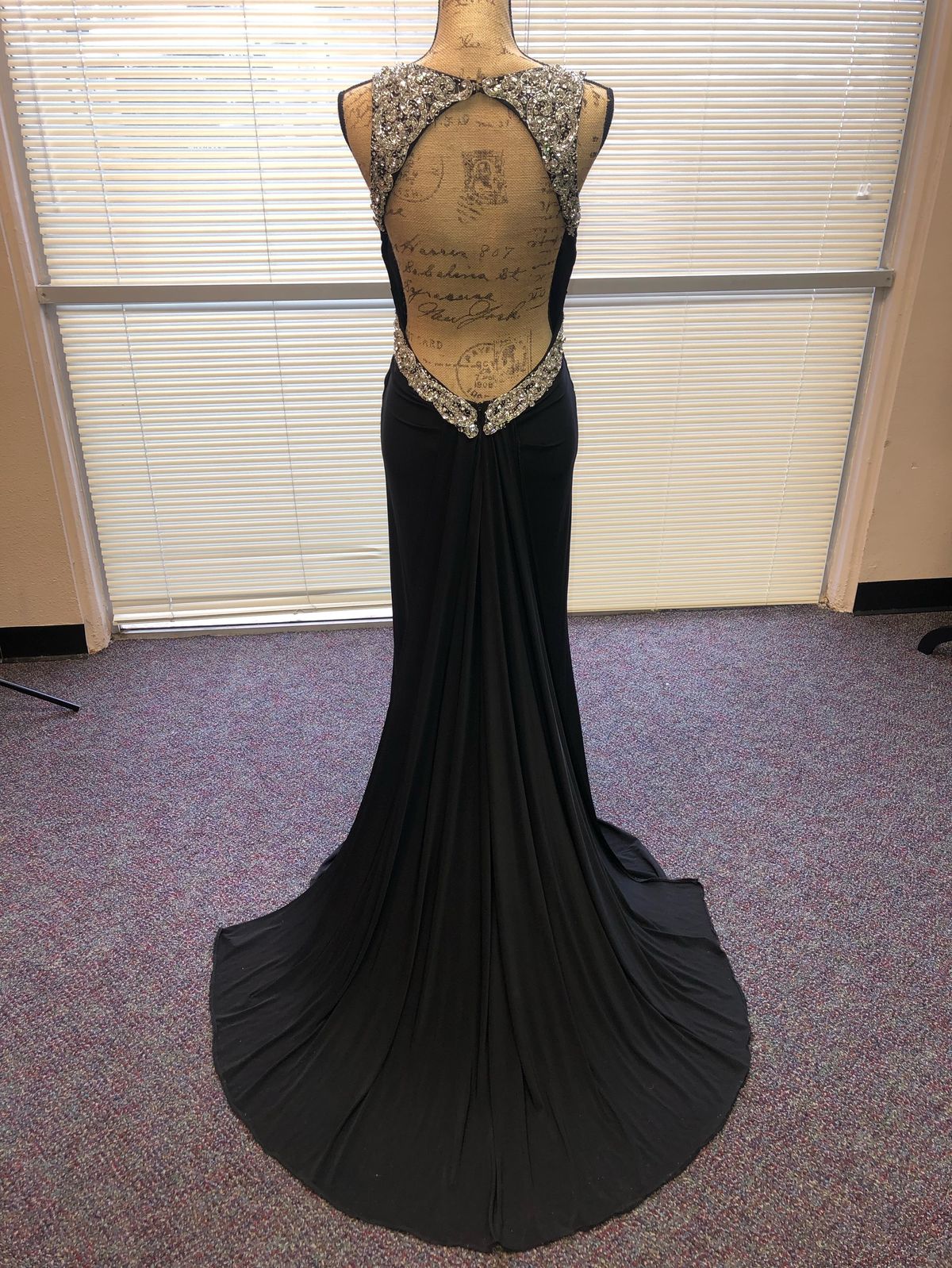 Size 6 Prom Plunge Black Dress With Train on Queenly