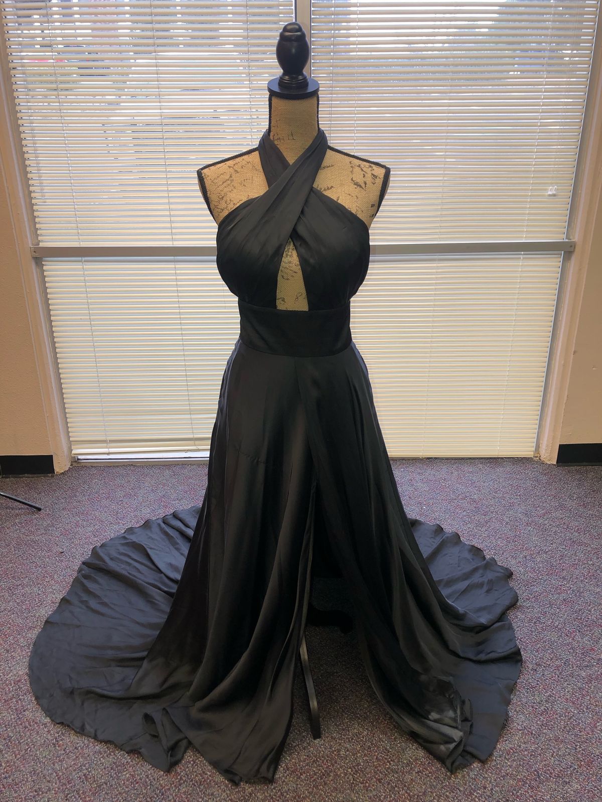 Size 6 Prom Halter Satin Black Dress With Train on Queenly