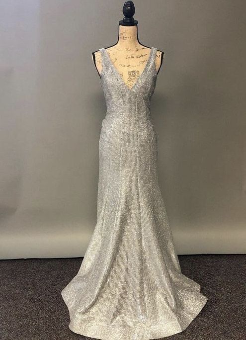Size 14 Prom Silver Mermaid Dress on Queenly