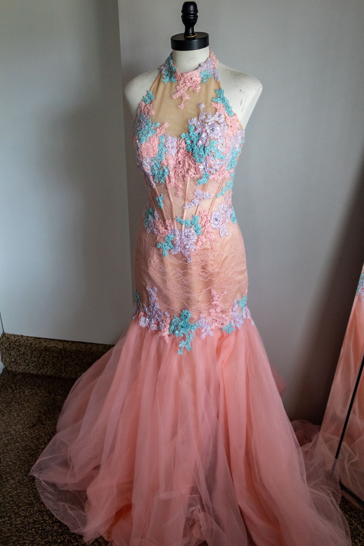 Mac Duggal Size 8 Prom Floral Multicolor Mermaid Dress on Queenly