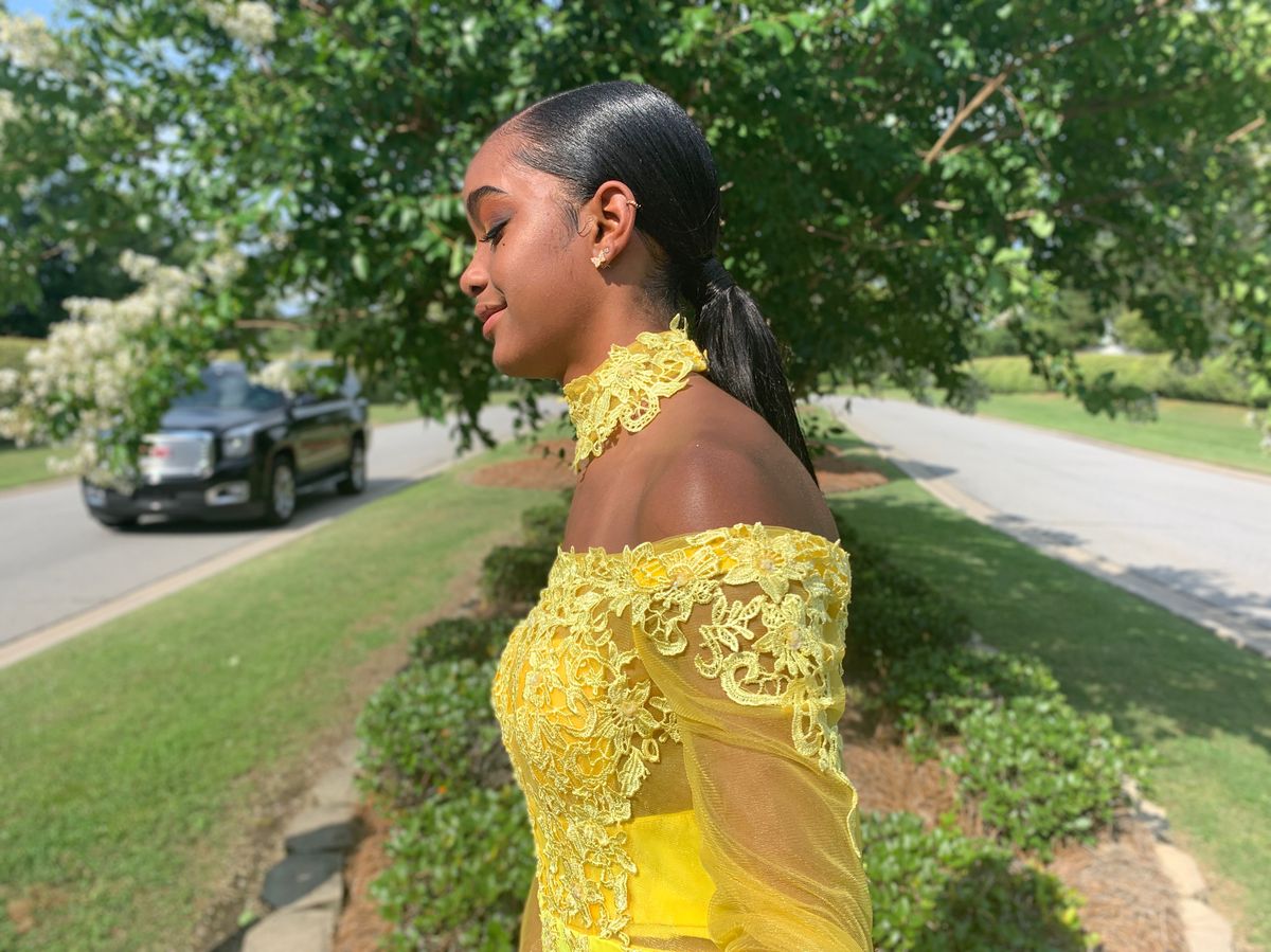 Size S Prom Yellow Mermaid Dress on Queenly