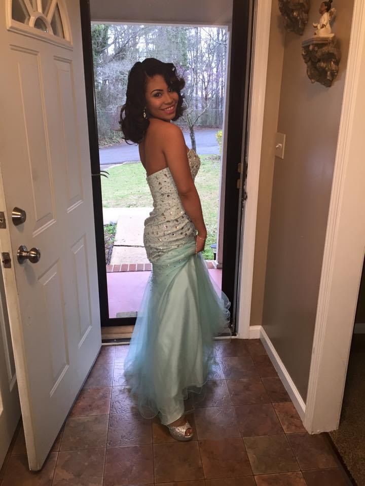 Terani Couture Size 2 Prom Blue Mermaid Dress on Queenly