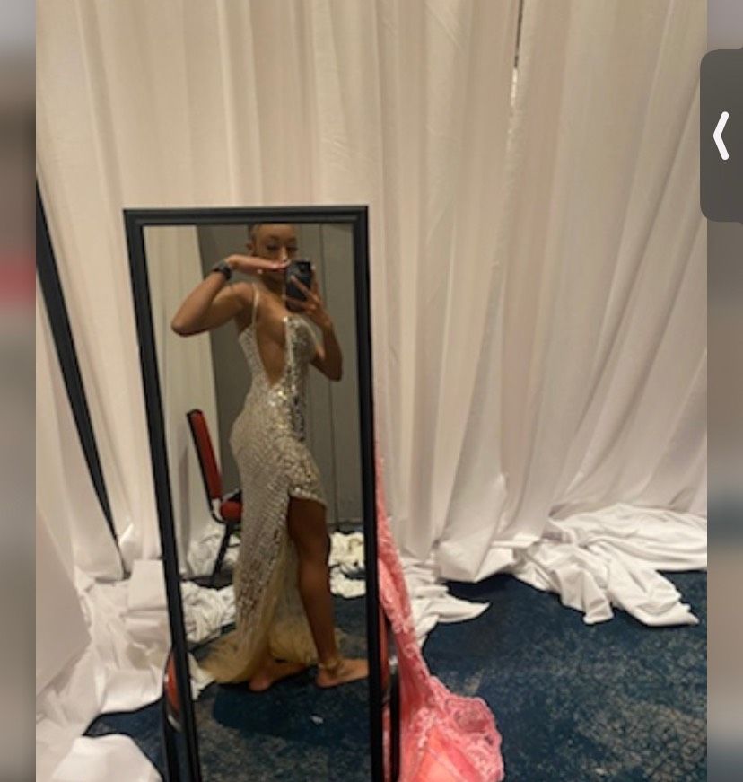 Jovani Size 00 Prom One Shoulder Sequined Silver Side Slit Dress on Queenly