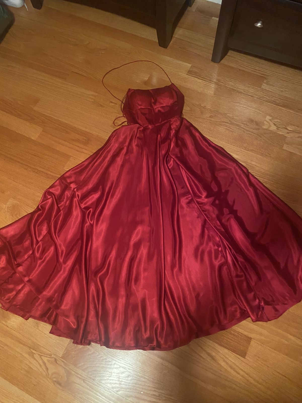 Queenly | Buy and sell prom, pageant, and formal dresses