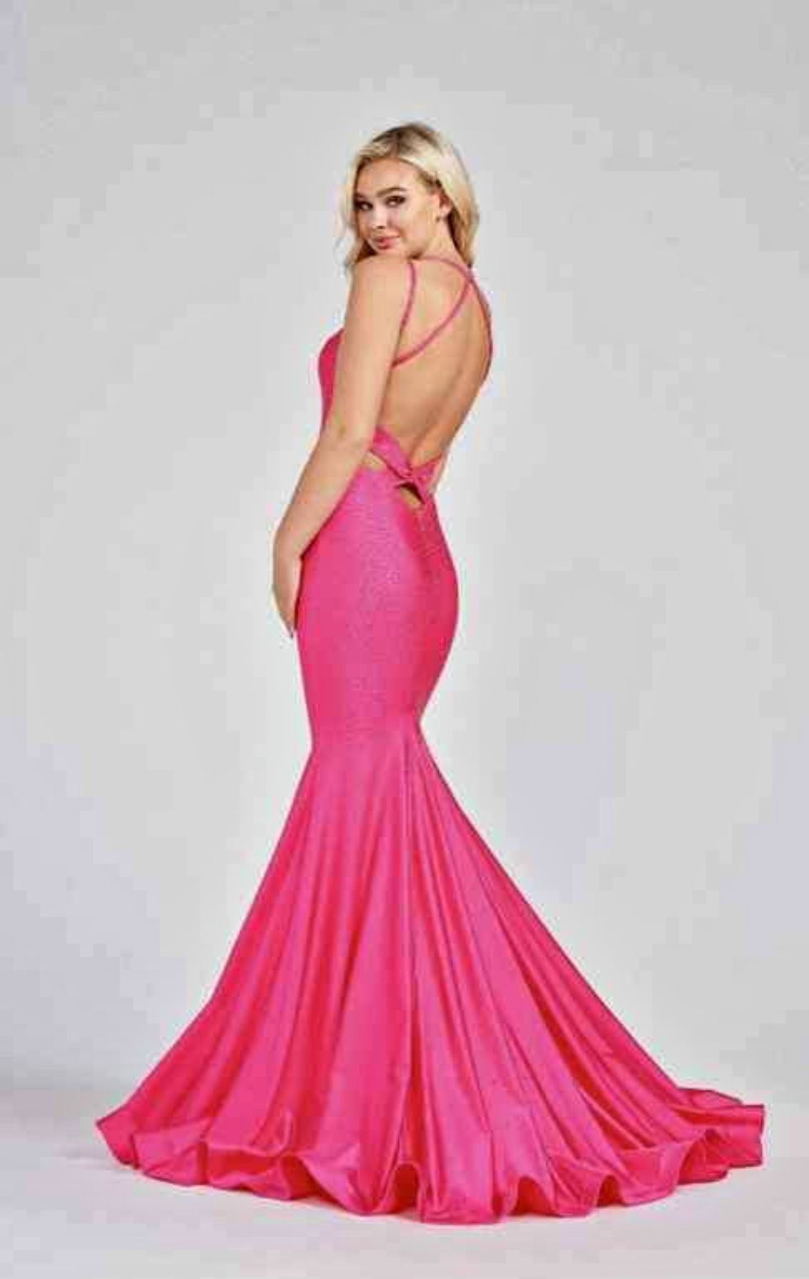 Ellie Wilde Size 8 Prom Pink Mermaid Dress on Queenly