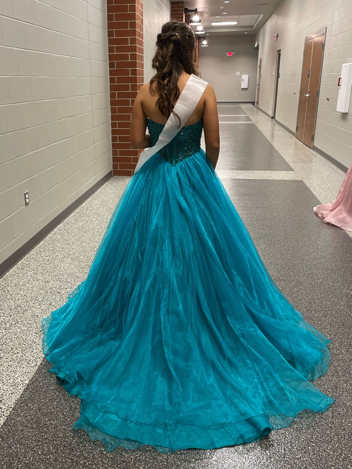 Sherri Hill Size 4 Off The Shoulder Blue Ball Gown on Queenly