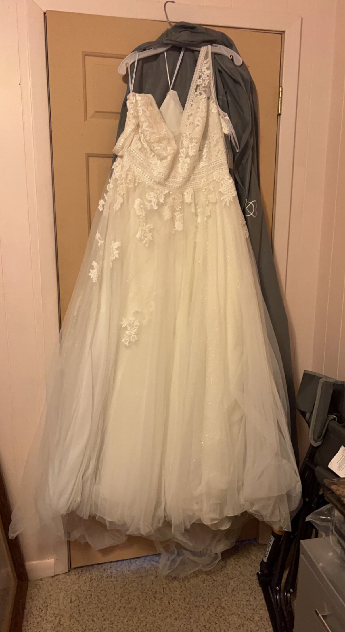 Plus Size 20 Wedding White Ball Gown on Queenly