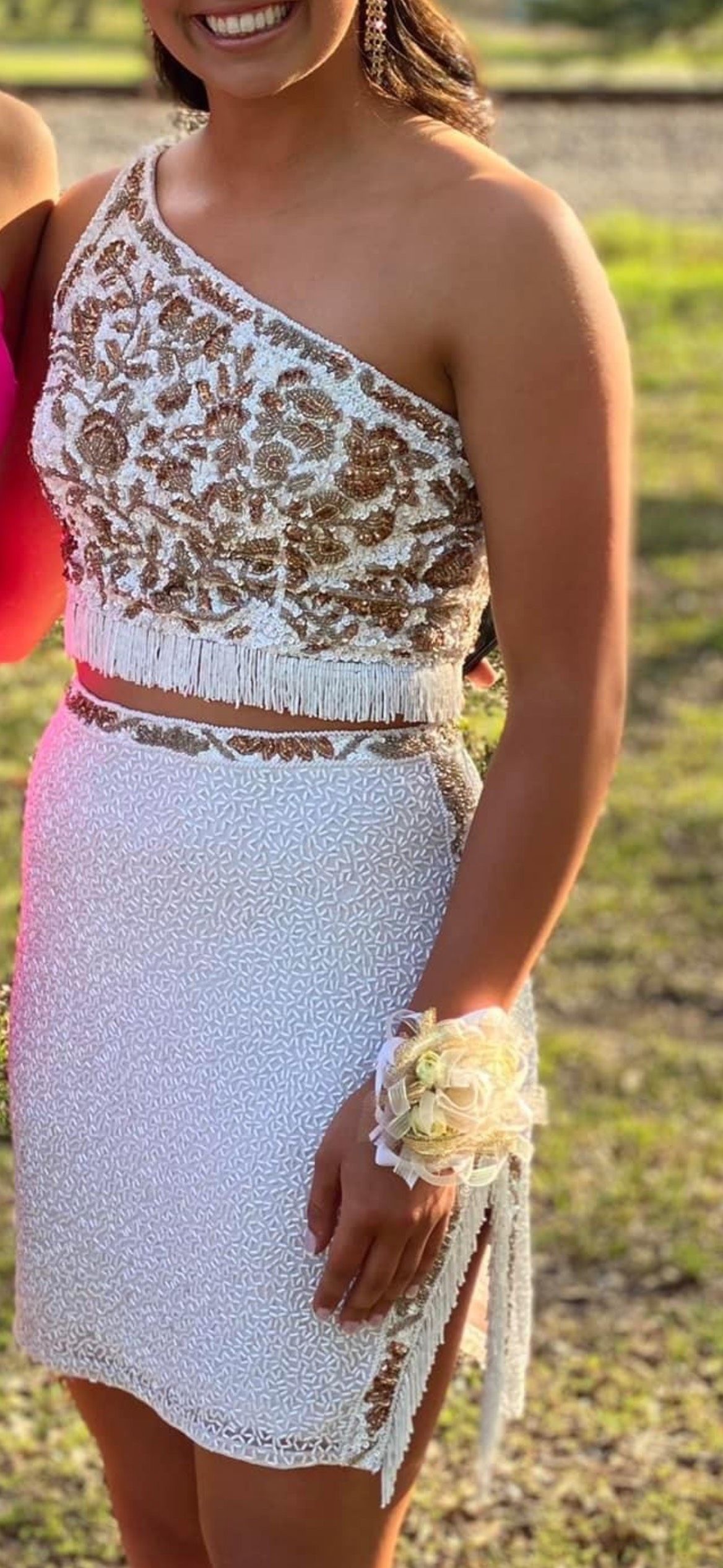 Sherri Hill Size 4 Prom White Side Slit Dress on Queenly