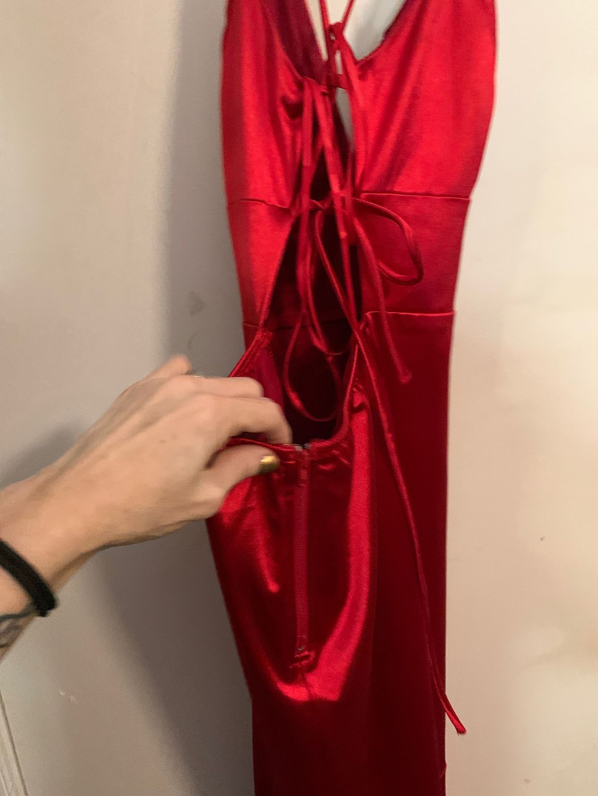 Windsor Size XS Satin Red Floor Length Maxi on Queenly