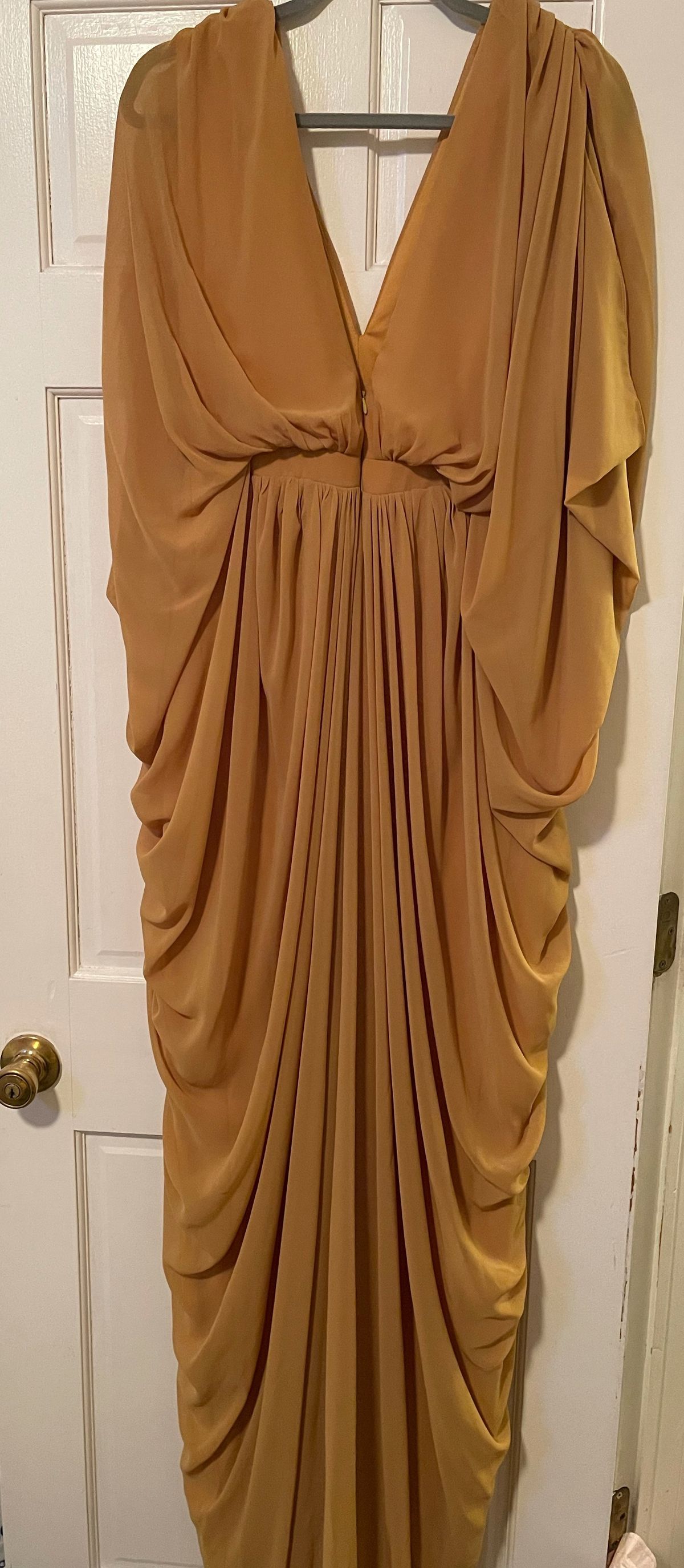Size 10 Prom Gold A-line Dress on Queenly