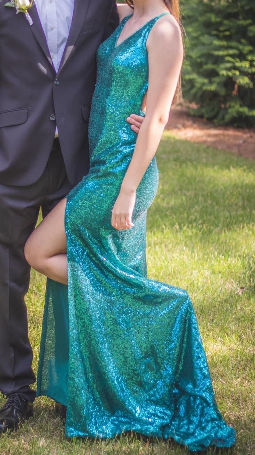 Size 2 Prom Sequined Green Side Slit Dress on Queenly