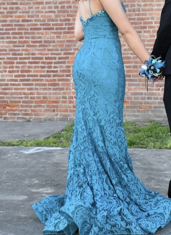 Style EW118036 Ellie Wilde Size 2 Prom Sequined Blue Mermaid Dress on Queenly