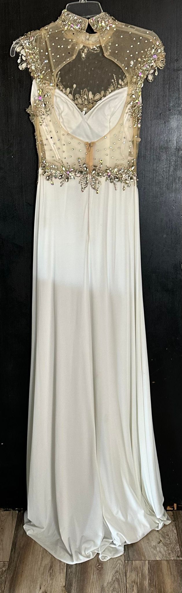 Size 6 Sequined White Floor Length Maxi on Queenly