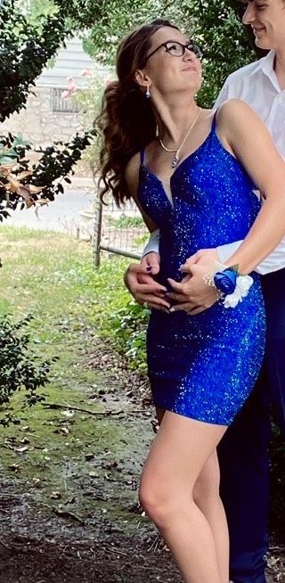 Size 0 Homecoming Royal Blue Cocktail Dress on Queenly