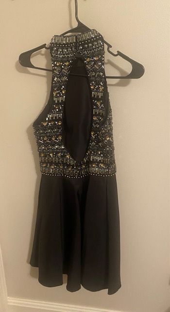 M Lee Size 6 Prom Black Cocktail Dress on Queenly