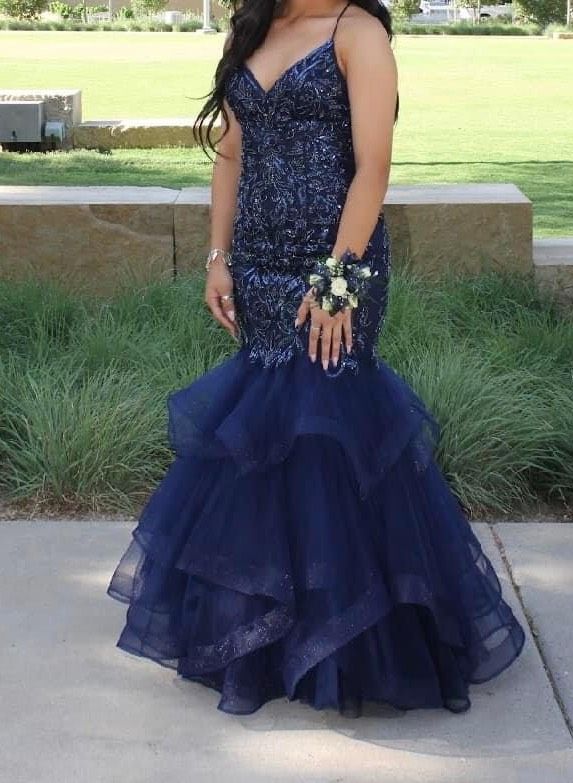 Size 2 Prom Blue Mermaid Dress on Queenly