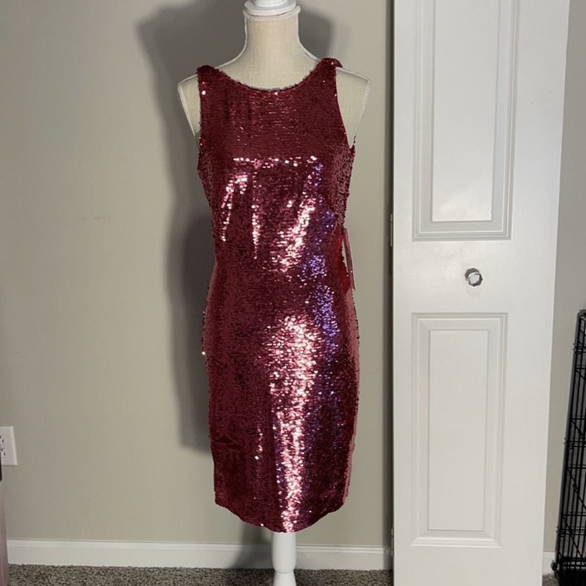 Theia couture Size 6 Pink Cocktail Dress on Queenly