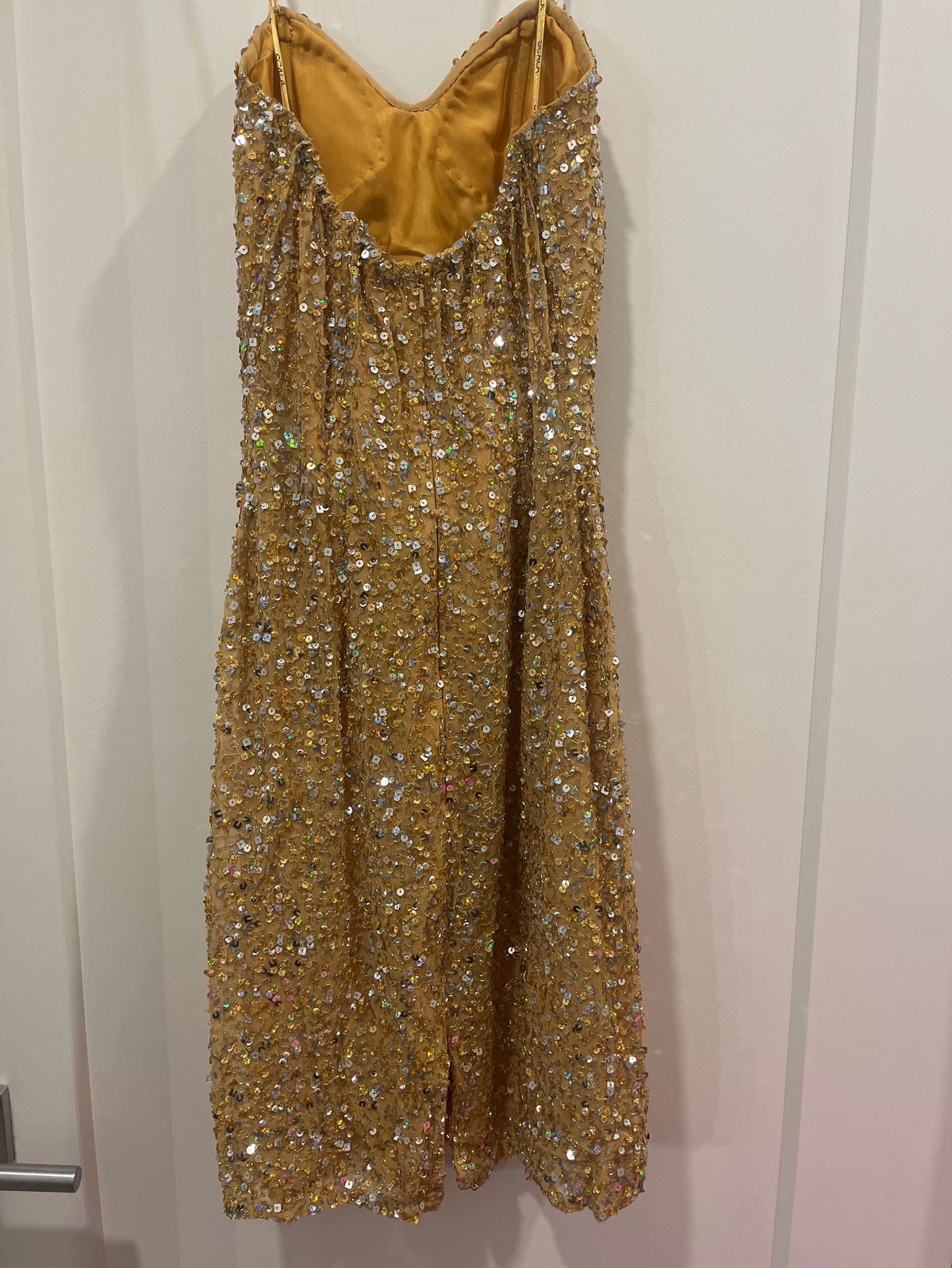 Scala Size 2 Prom Gold Cocktail Dress on Queenly