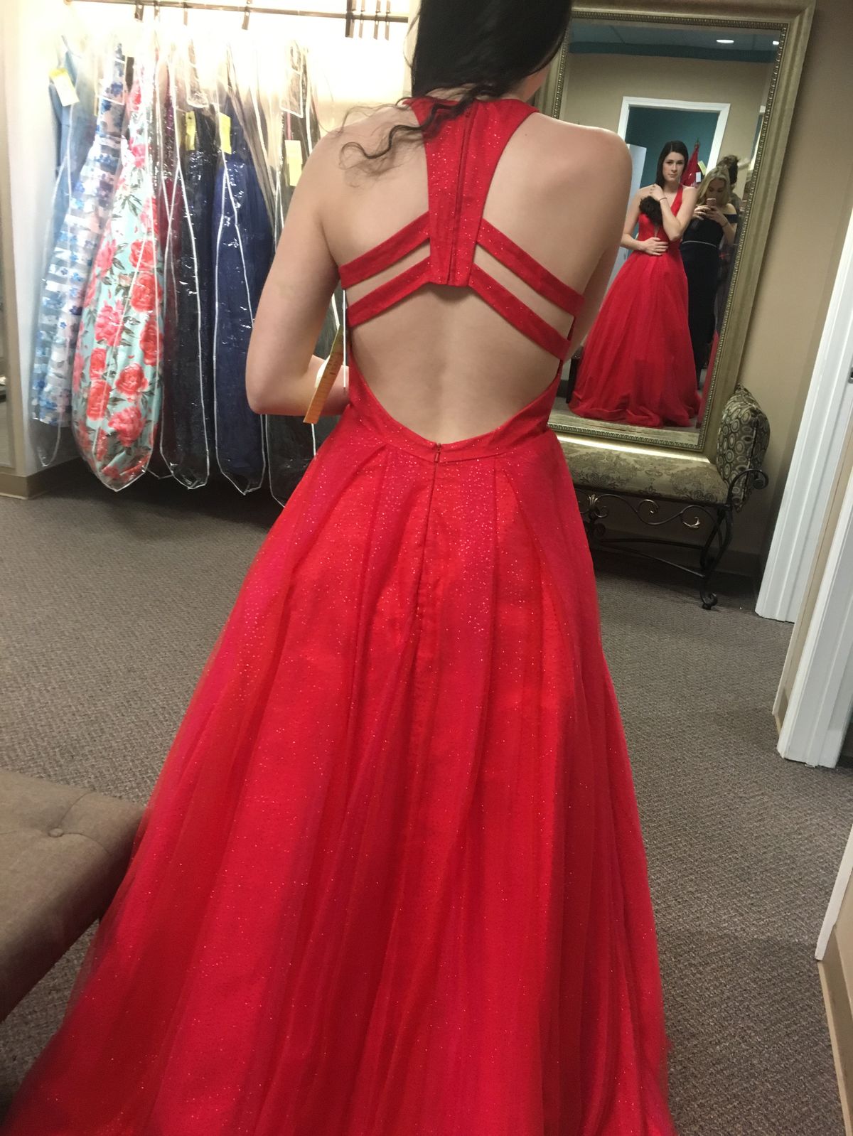 Sherri Hill Size 6 Prom Plunge Sequined Red Ball Gown on Queenly