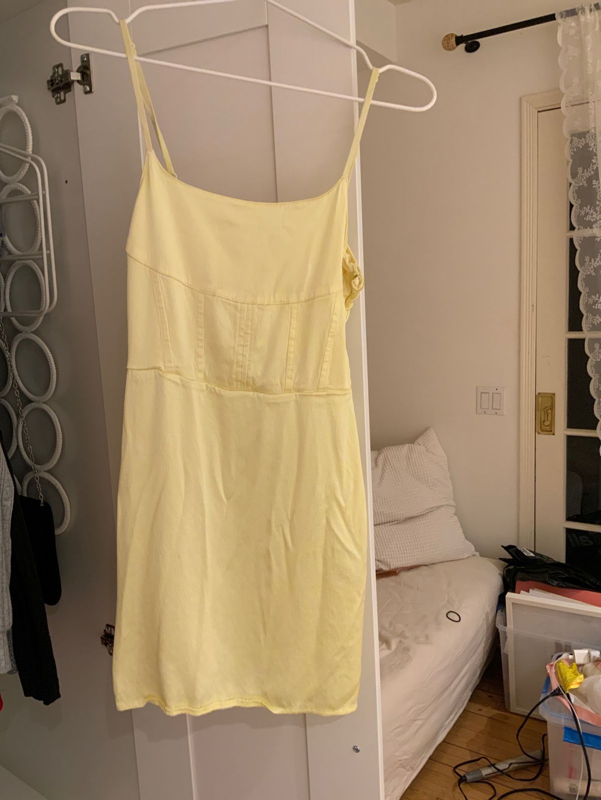 Size XS Prom Yellow Cocktail Dress on Queenly