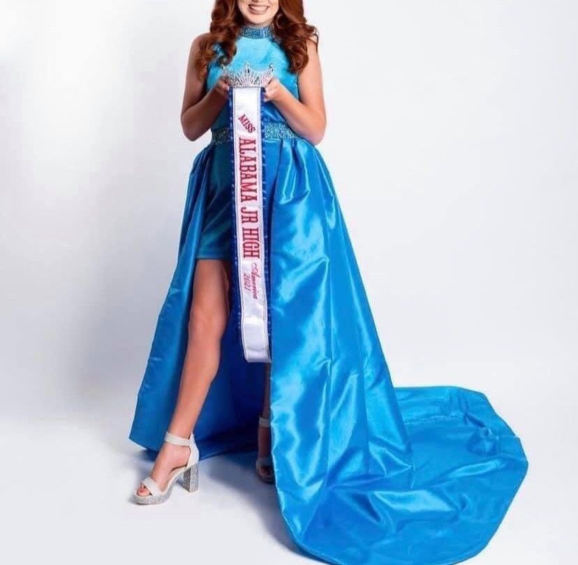 Size 6 Prom Blue Dress With Train on Queenly