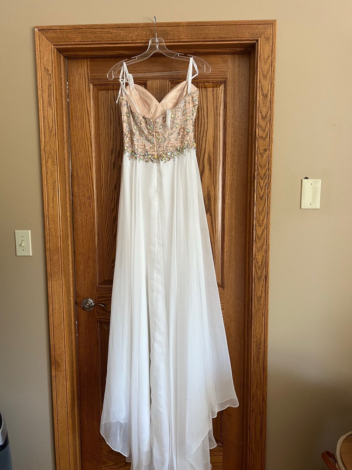 Mac Duggal Size 2 Prom White A-line Dress on Queenly