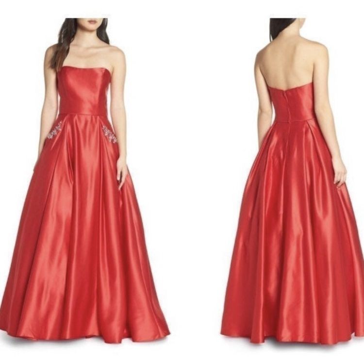 Blondie Nites Size 4 Red Ball Gown on Queenly