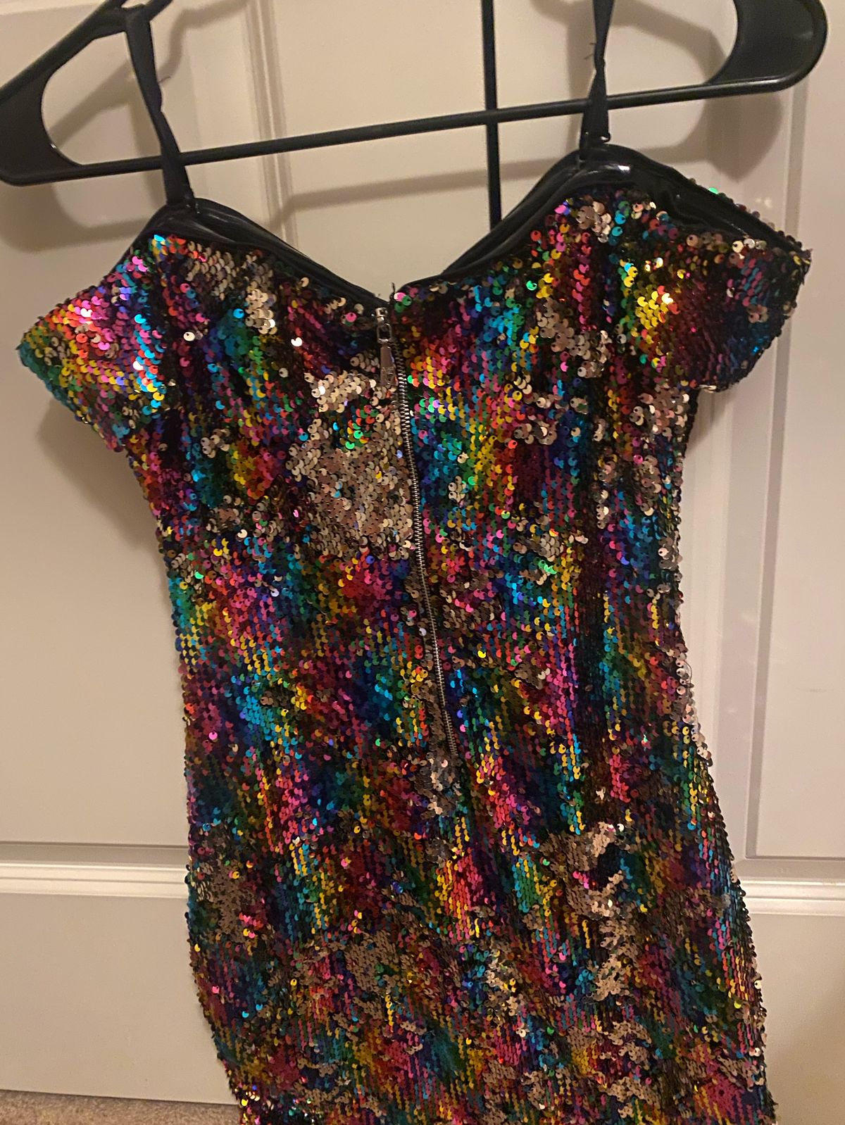 Guess Size 2 Homecoming Multicolor Cocktail Dress on Queenly