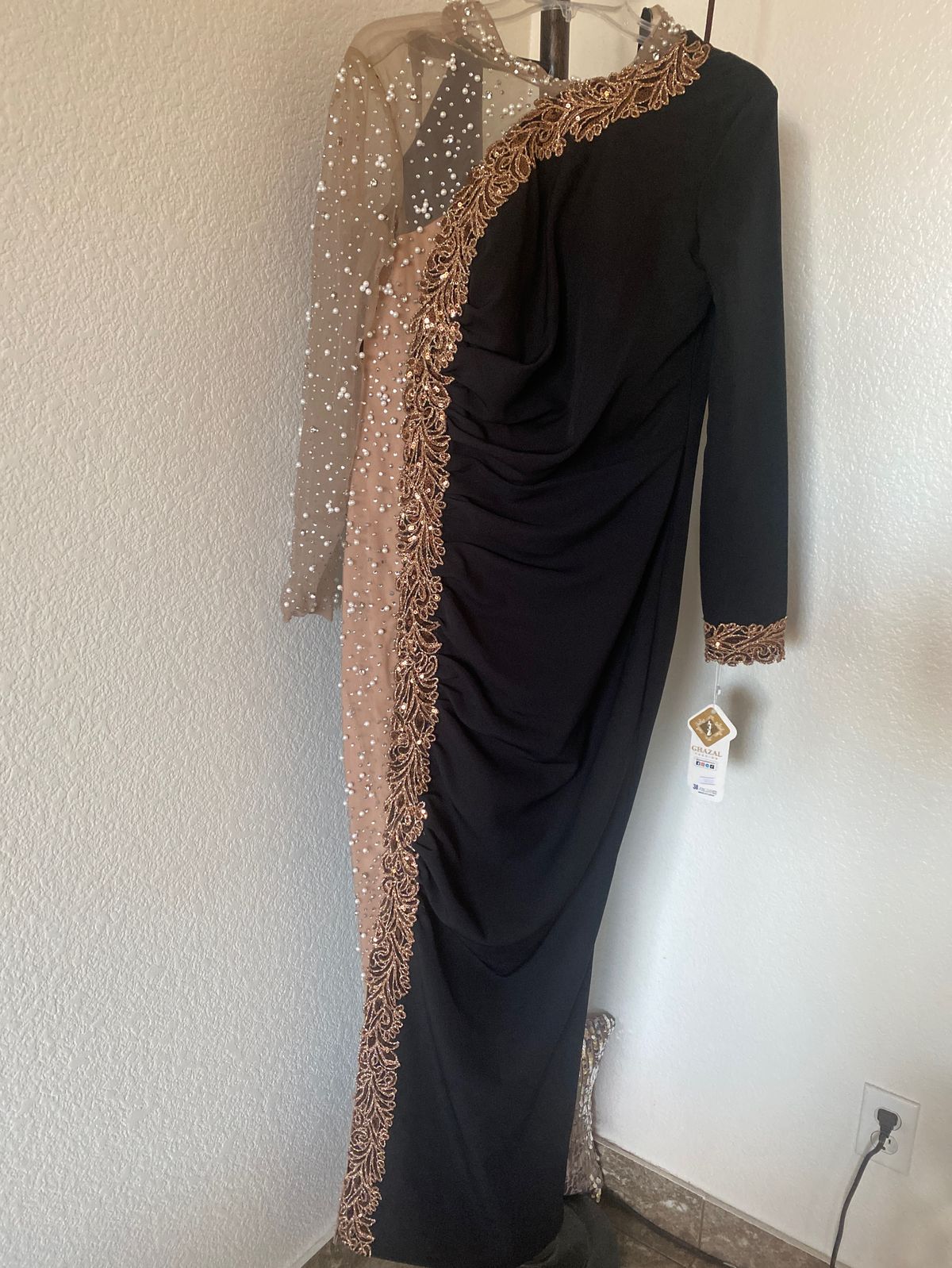 Size M Wedding Guest Black Floor Length Maxi on Queenly