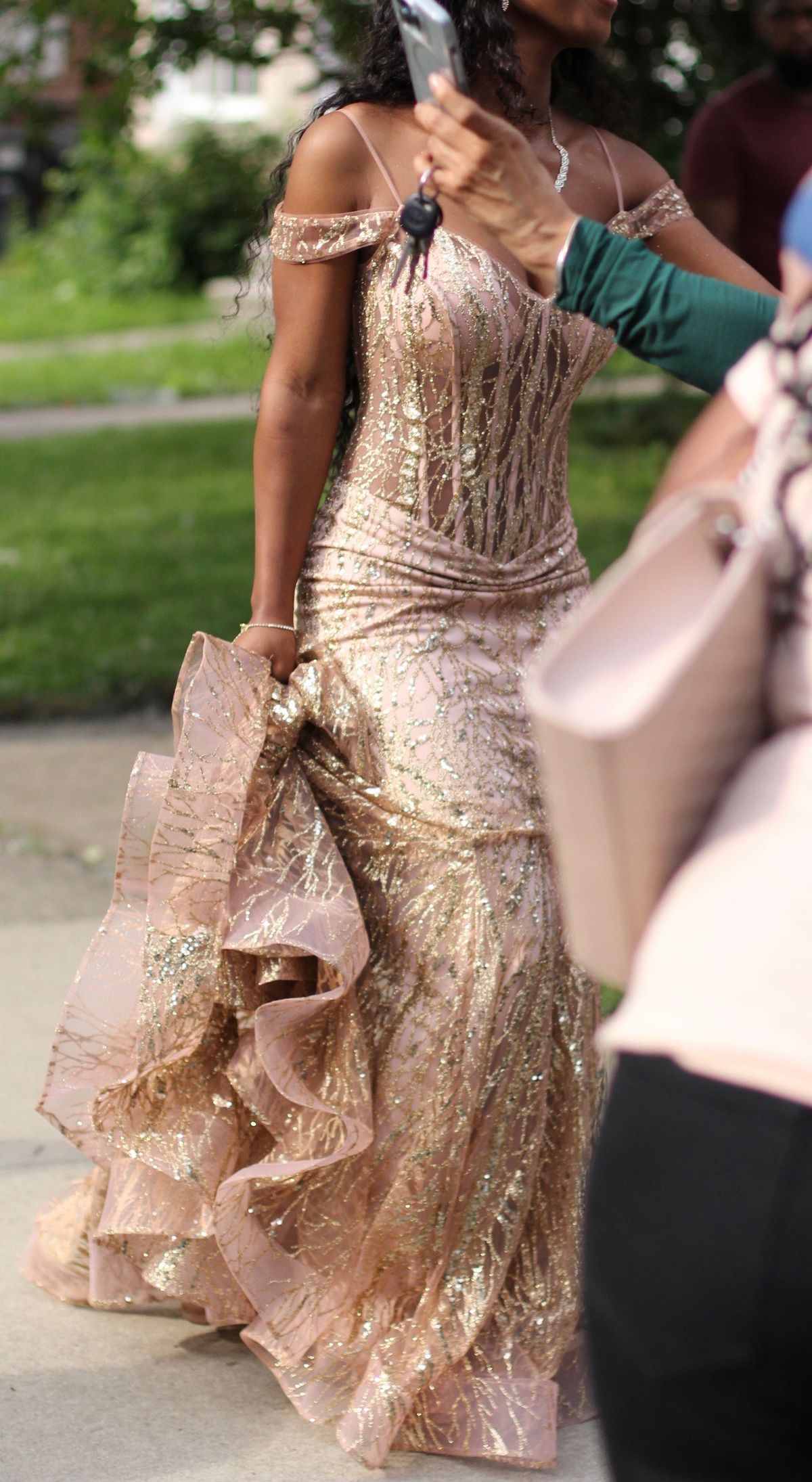 Size 4 Prom Sequined Rose Gold Mermaid Dress on Queenly