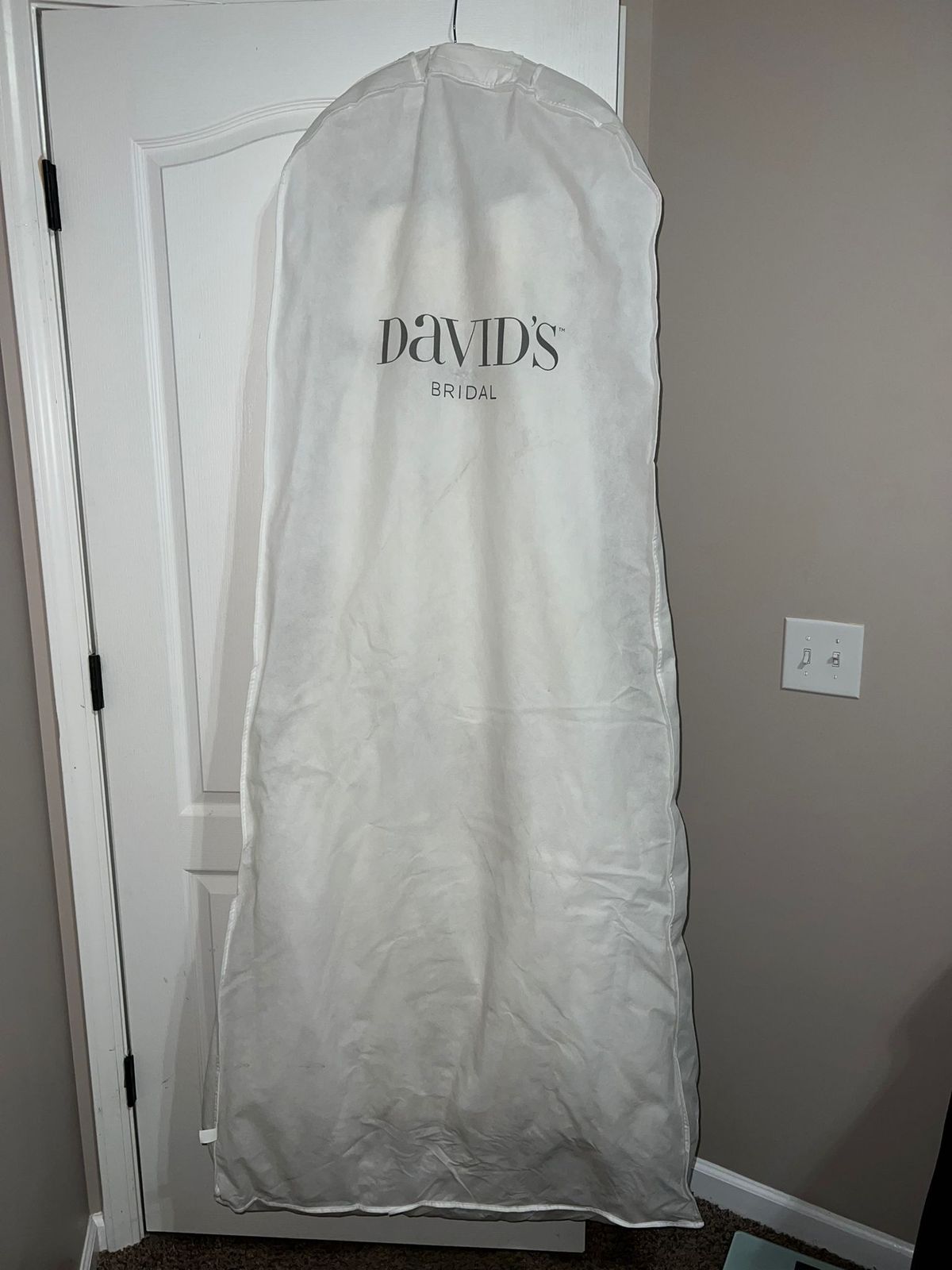David's Bridal Girls Size 10 White Floor Length Maxi on Queenly
