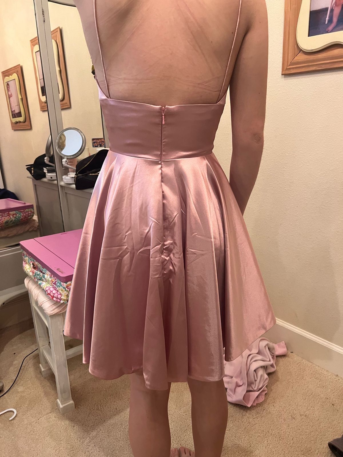 Sherri Hill Size 00 Prom Plunge Satin Rose Gold Cocktail Dress on Queenly