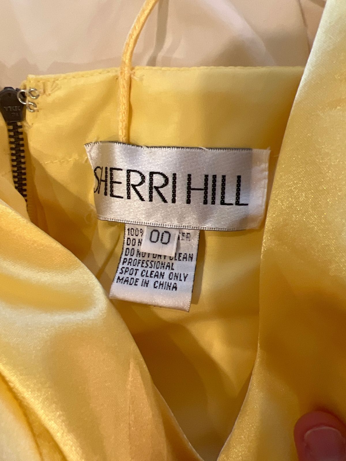 Sherri Hill Size 00 Prom Yellow Cocktail Dress on Queenly