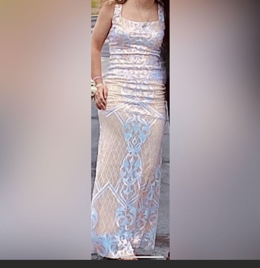 Size S Prom White Cocktail Dress on Queenly