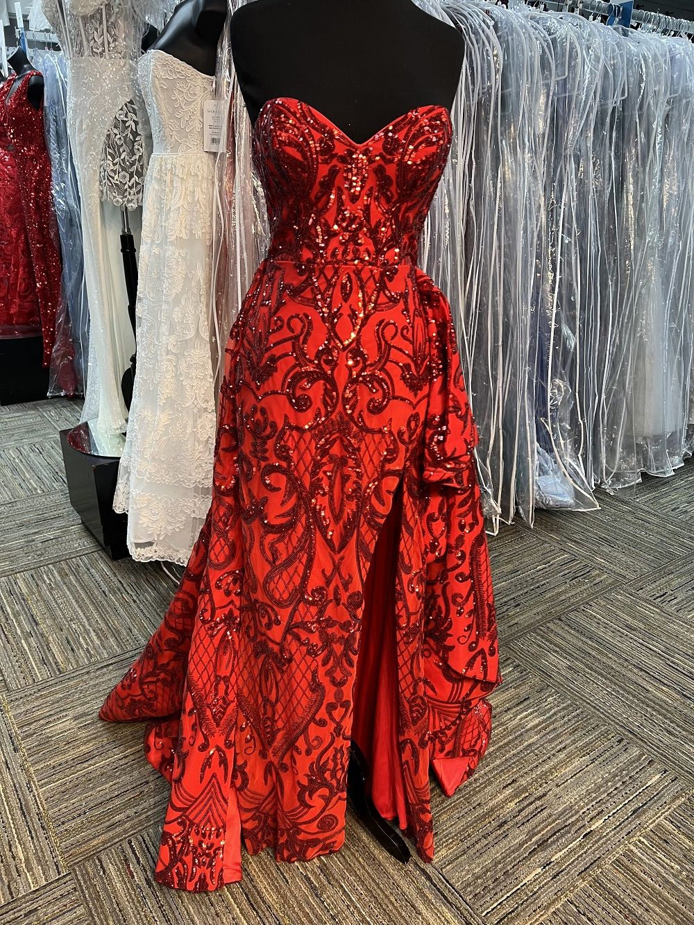 Style 810581 Clarisse Size 4 Prom Red Ball Gown on Queenly