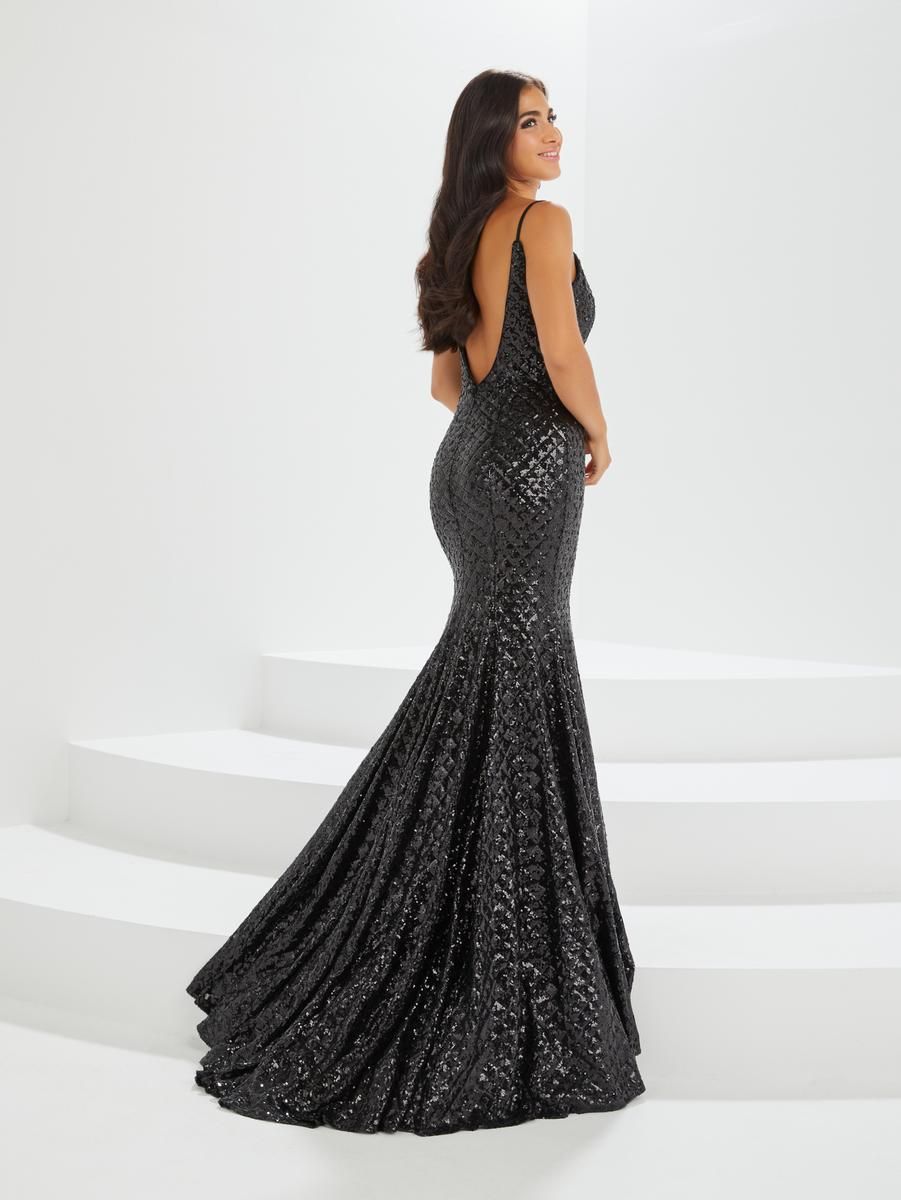Style 16022 Tiffany Designs Size 14 Pageant Plunge Sequined Black Mermaid Dress on Queenly