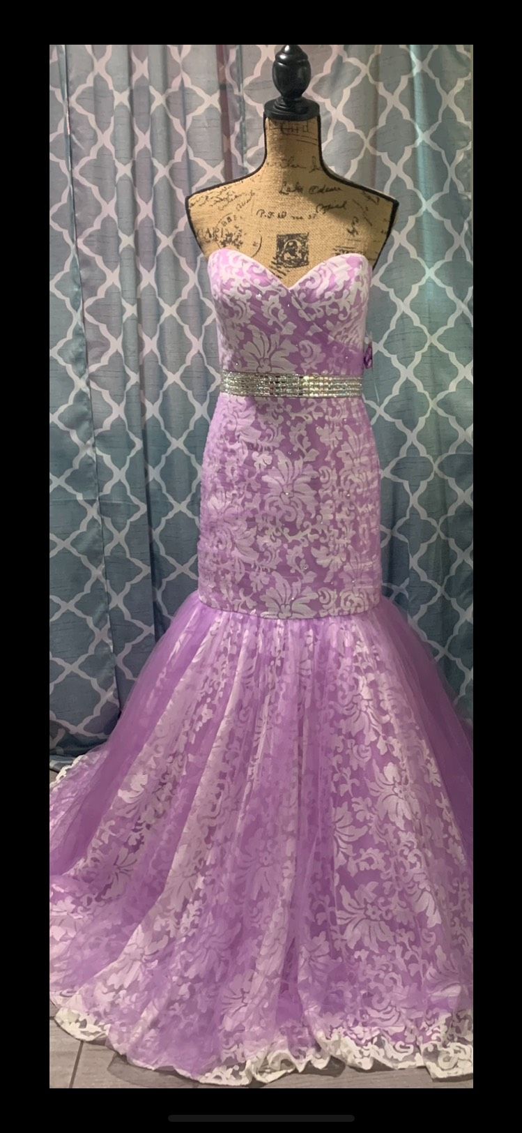 Queenly | Buy and sell prom, pageant, and formal dresses