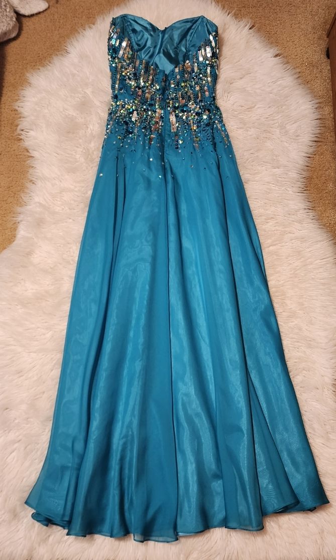 Alyce Size 2 Strapless Blue Ball Gown on Queenly