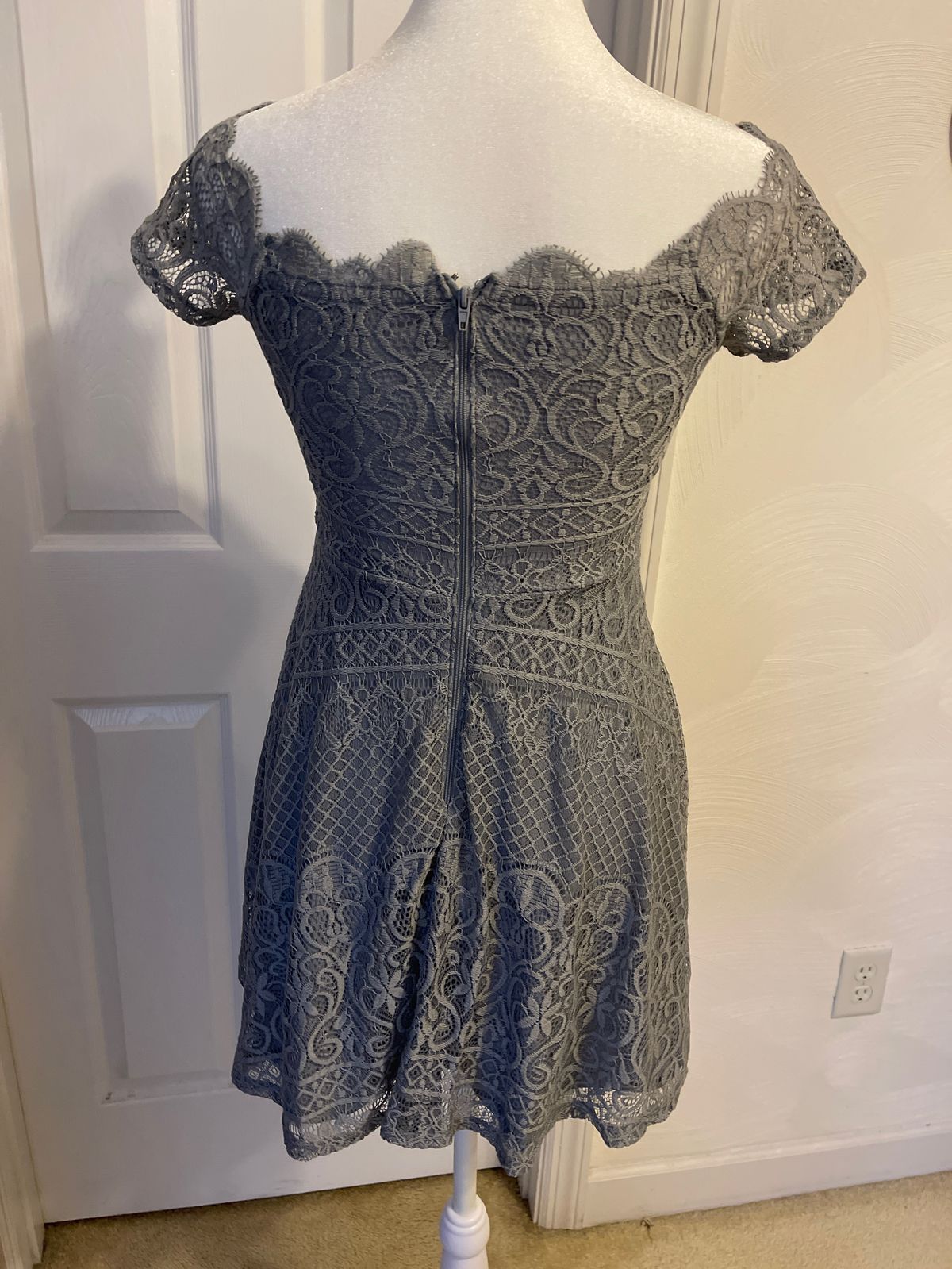 Size 0 Pageant Gray Cocktail Dress on Queenly