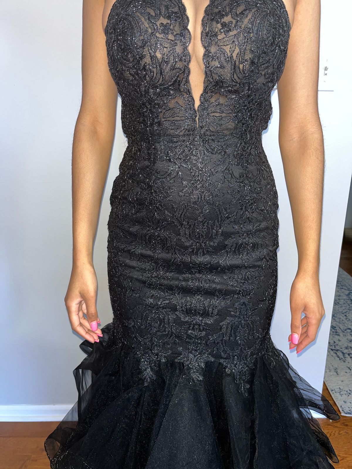 Size 0 Prom Black Dress With Train on Queenly