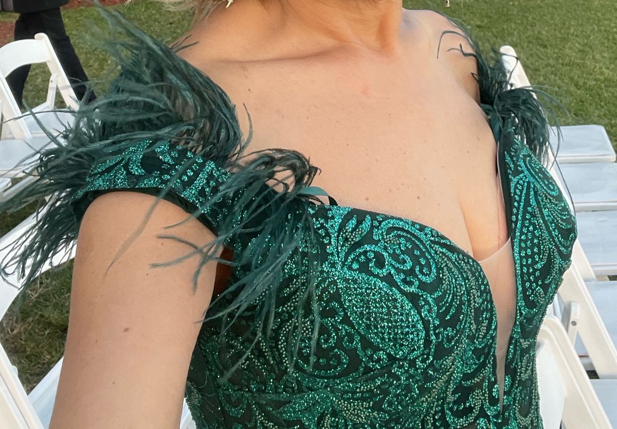 Size 10 Plunge Sheer Green Mermaid Dress on Queenly