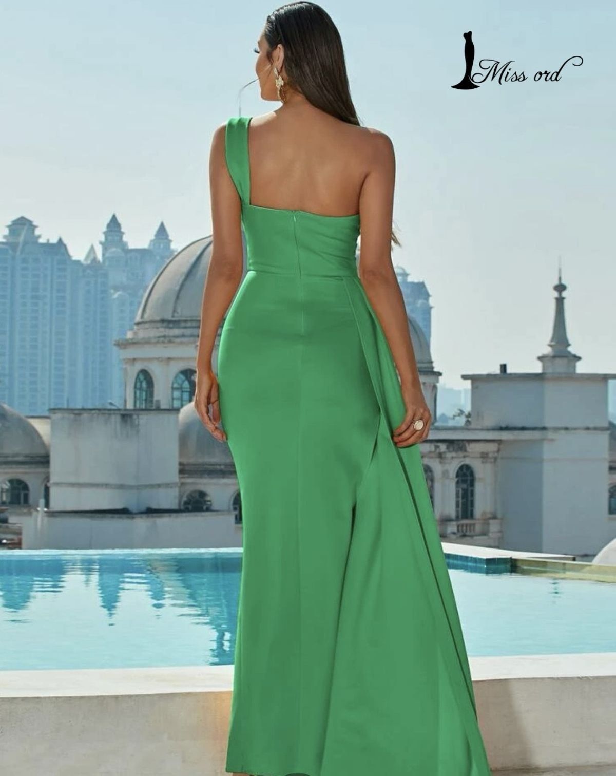 Size 0 Off The Shoulder Green Side Slit Dress on Queenly