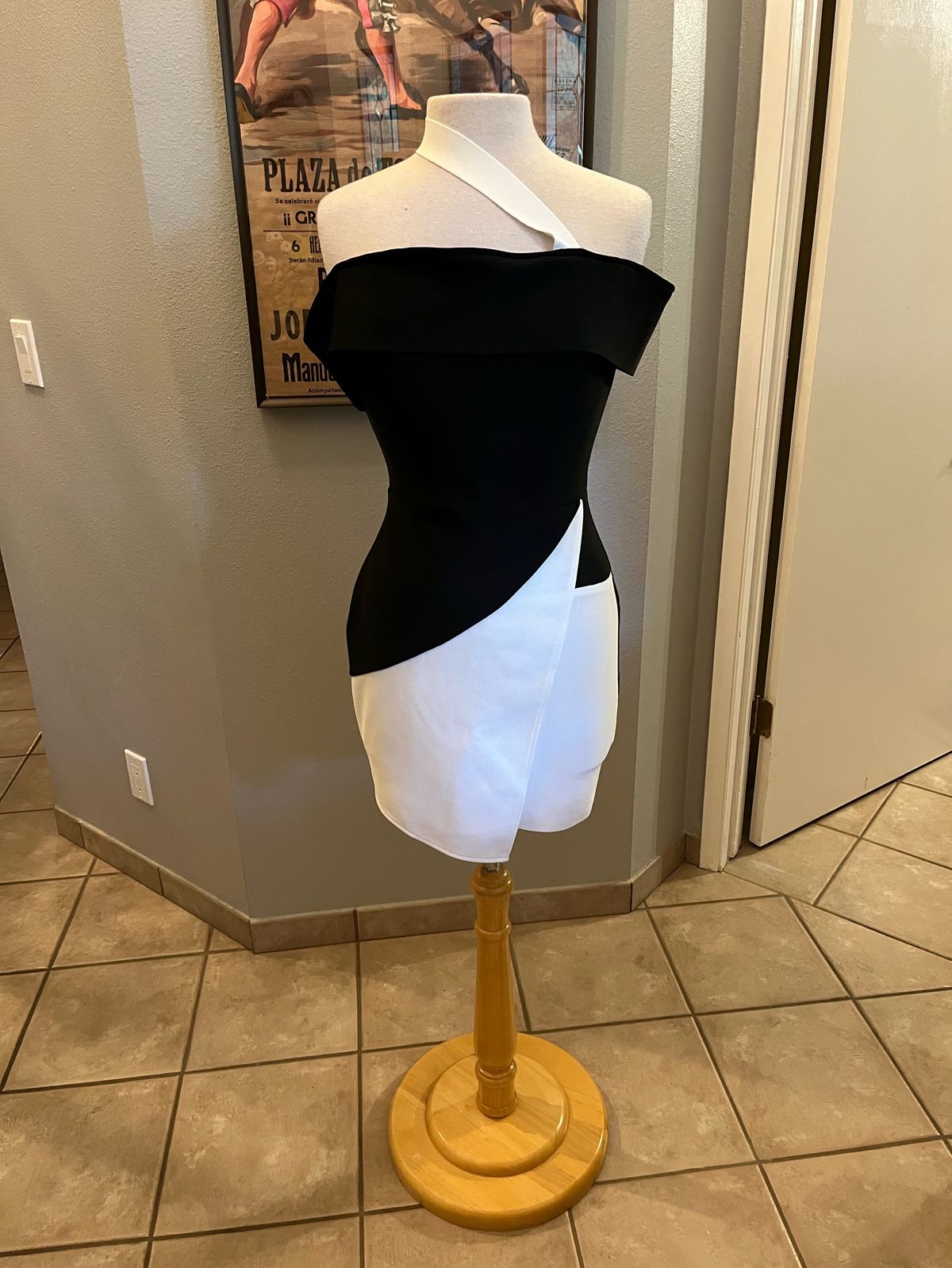 Size L Homecoming Off The Shoulder Multicolor Cocktail Dress on Queenly