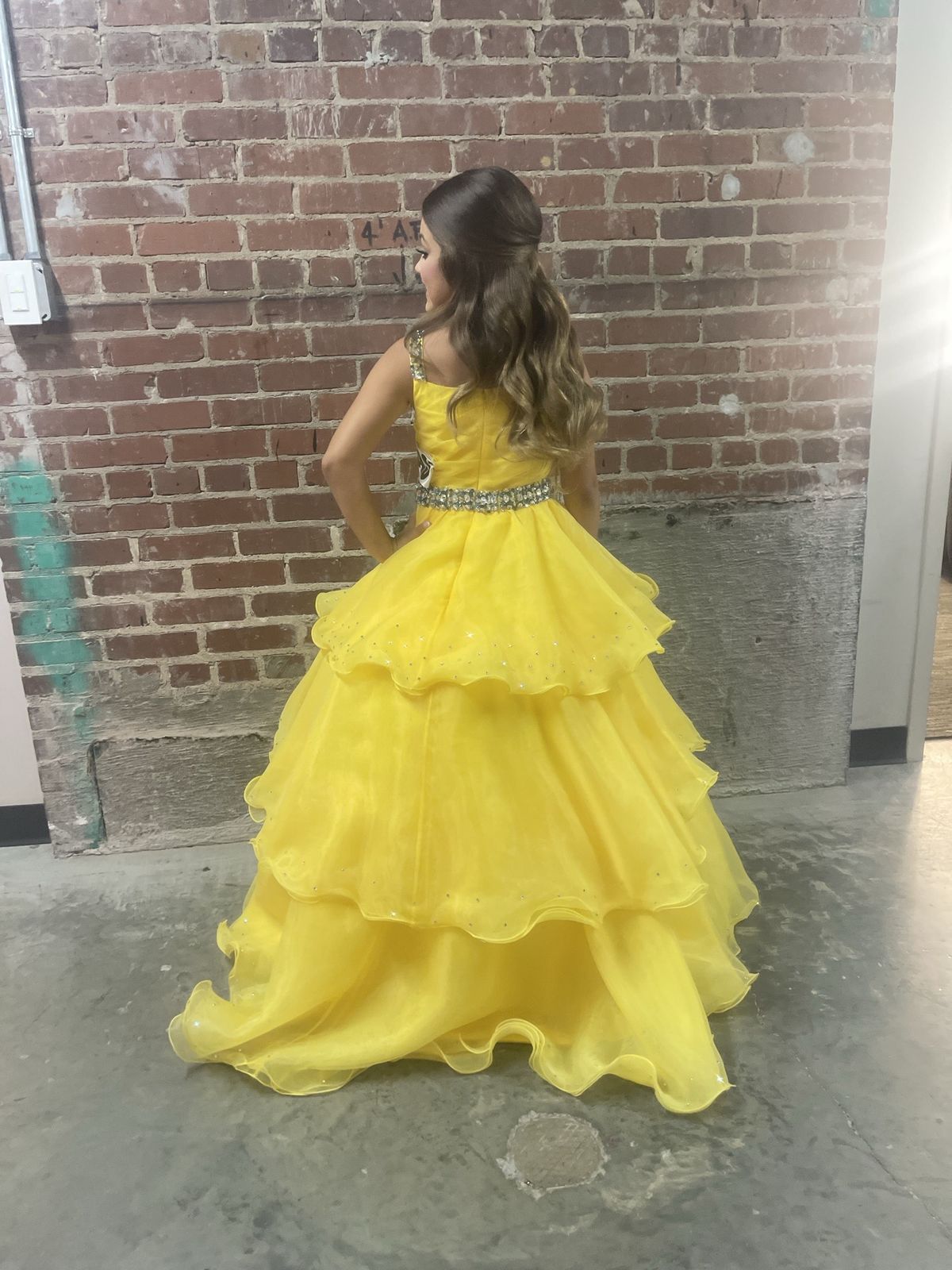 Ashley Lauren Girls Size 10 Prom Yellow Dress With Train on Queenly