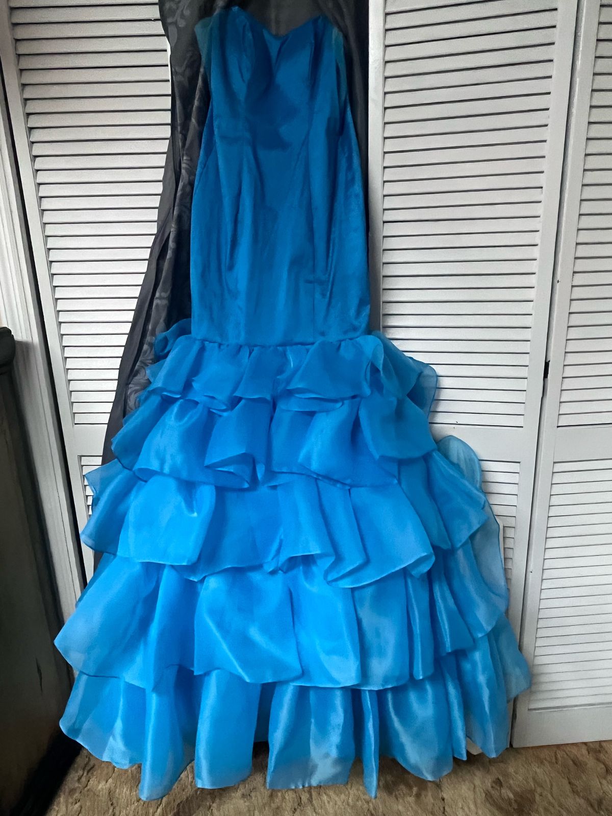 Rachel Allan Girls Size 4 Prom Blue Mermaid Dress on Queenly