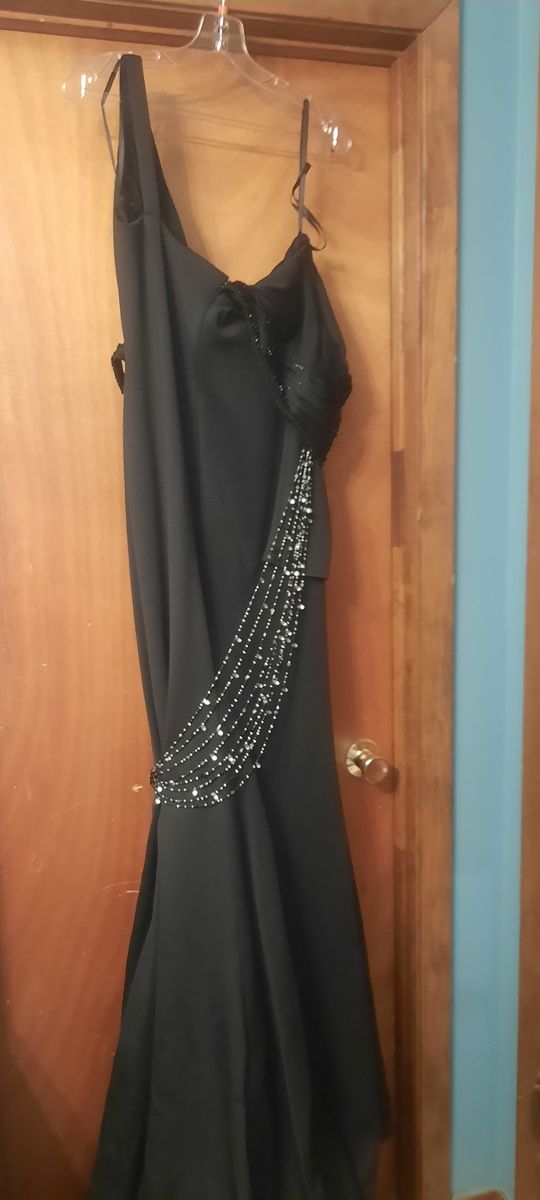 Johnathan Kayne Plus Size 16 Prom Black Side Slit Dress on Queenly