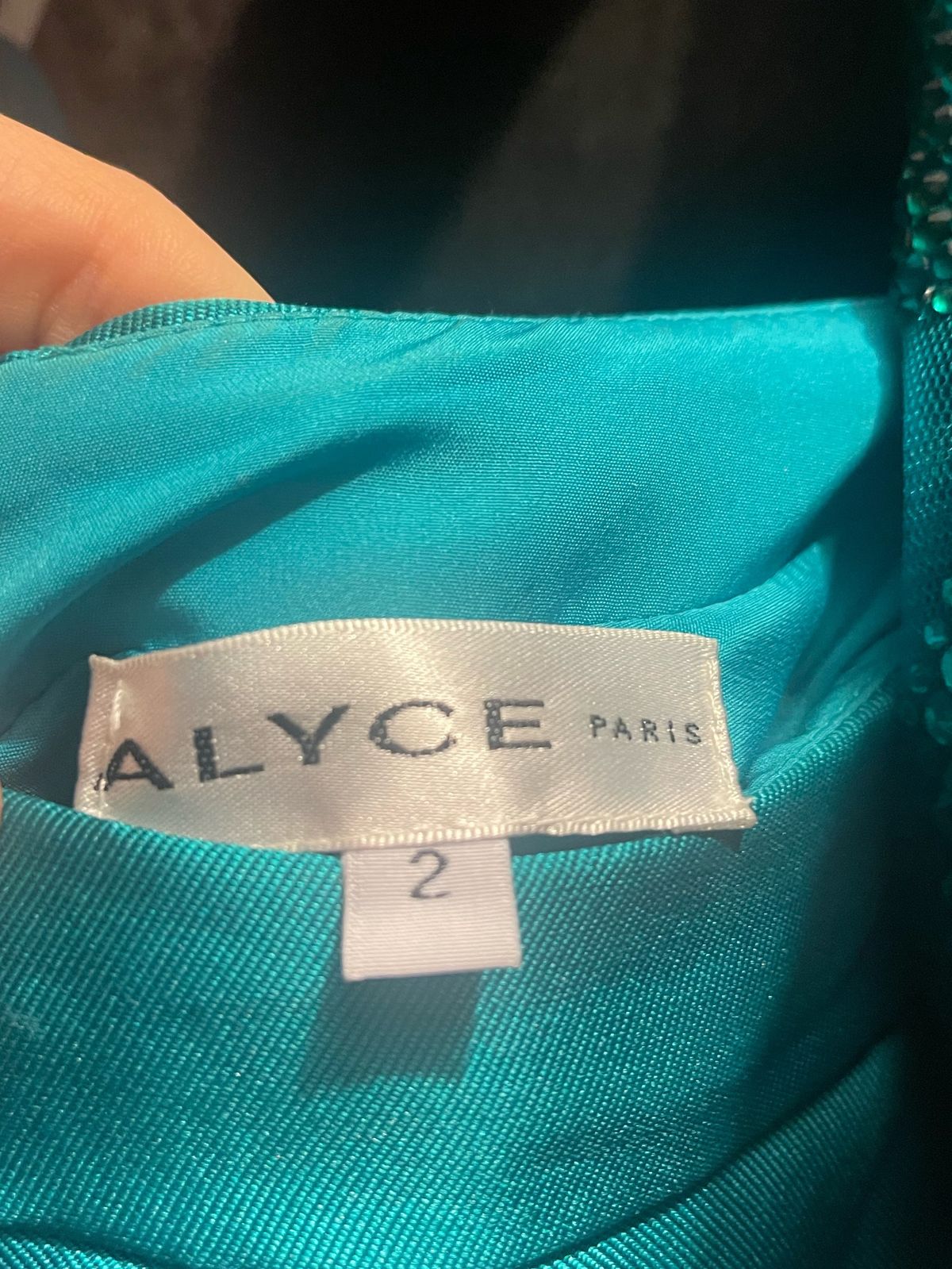 Alyce Paris Size 2 Prom Emerald Green A-line Dress on Queenly